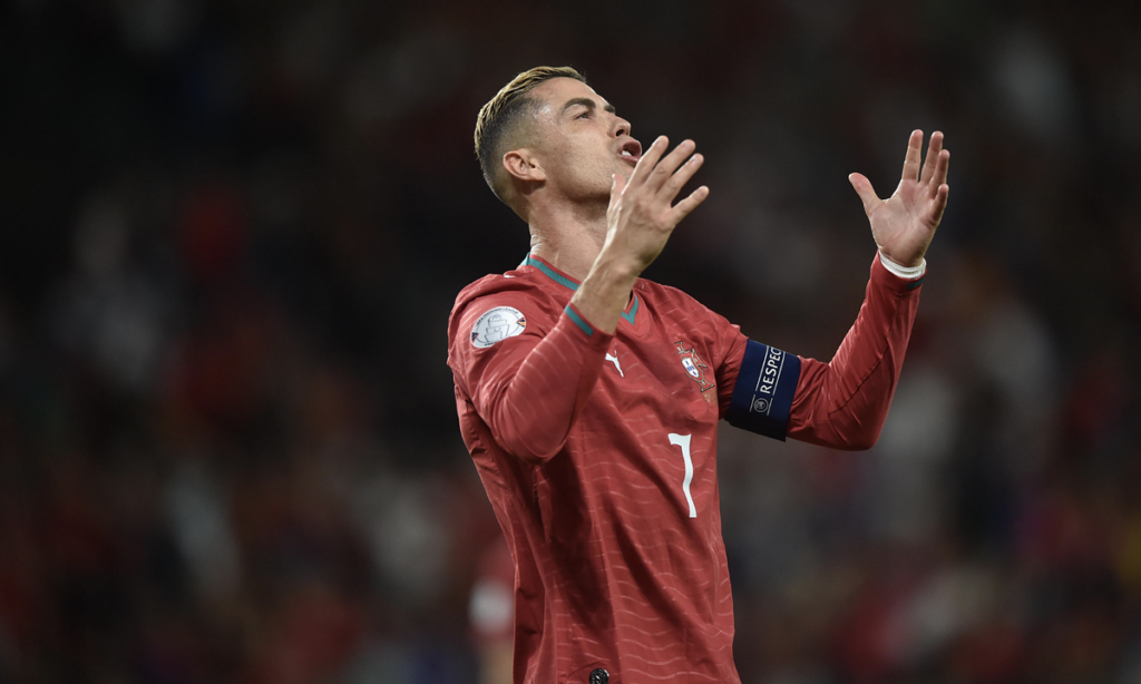 Cristiano Ronaldo thất vọng trong trận Bồ Đào Nha gặp Xứ Wales tại Nations League
