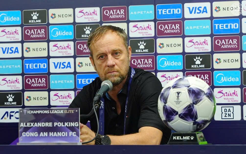 Ban lãnh đạo CLB CAHN đối mặt án phạt từ FIFA liên quan đến tranh chấp tài chính cầu thủ Brazil