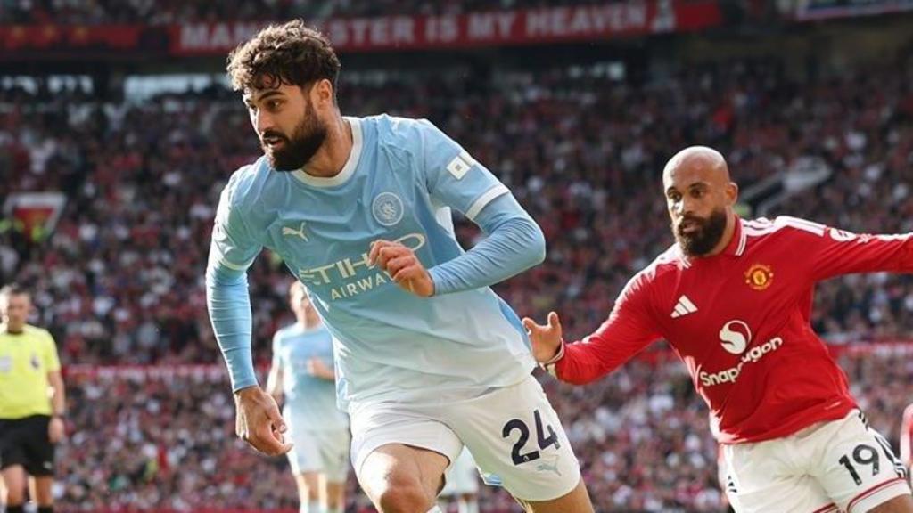Josko Gvardiol trong màu áo Man City tại Ngoại Hạng Anh