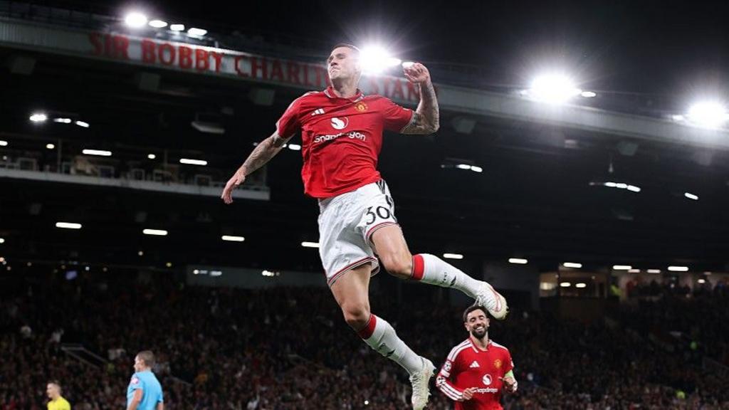 UEFA Youth League: Manchester United và lộ trình chinh phục đỉnh cao châu Âu 1 Các cầu thủ trẻ Manchester United tập luyện chuẩn bị cho mùa giải UEFA Youth League