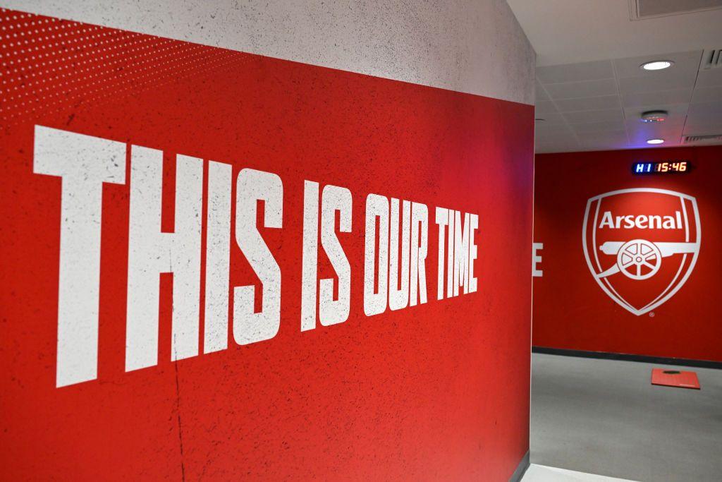 Thần đồng Max Dowman của Arsenal trên sân tập luyện chuẩn bị cho mùa giải mới tại Ngoại Hạng Anh (Hình ảnh trận đấu 3)