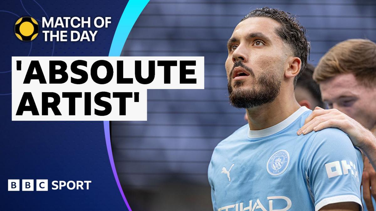 Rayan Cherki ăn mừng bàn thắng trong trận đấu giữa Man City và Sunderland
