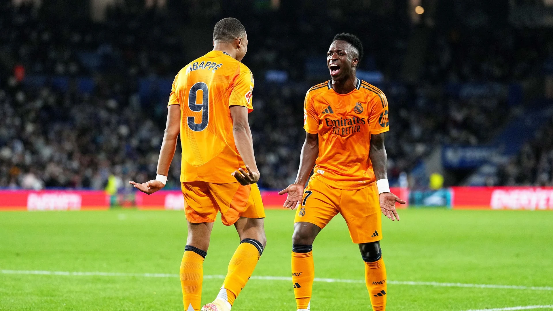Real Madrid châm ngòi cuộc chiến thượng tầng, đòi lật ghế chủ tịch La Liga 1 Ban lãnh đạo Real Madrid họp bàn về các quyết định gây tranh cãi tại La Liga